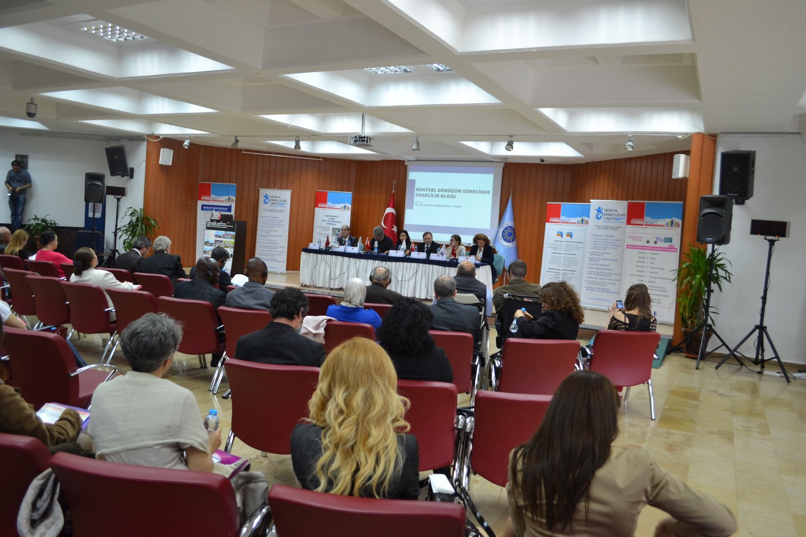 Evrensel Standartlar Çalıştayı
